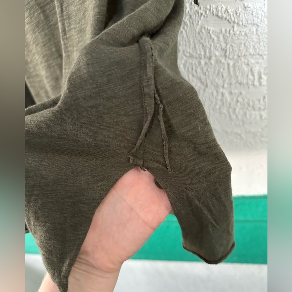 Free People We The Free So Easy Tee Shirt Army Green Medium - Picture 10 of 11